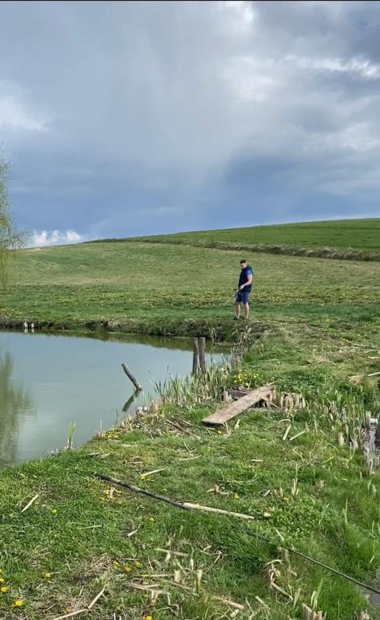 Agroturystyka Nad Jeziorem Silickim Ilinscy Silice Exterior foto